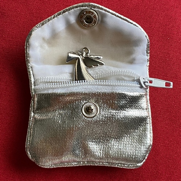 Silver Christmas Guardian Angel Pendant in Silver Sheng Tong Zip Pouch - Picture 10 of 11